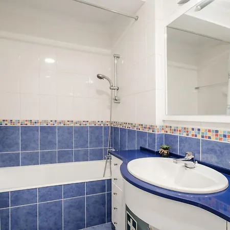 Cosmopolitan Flat
