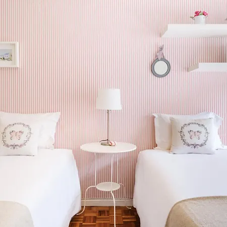 Cosmopolitan Flat Apartment Porto